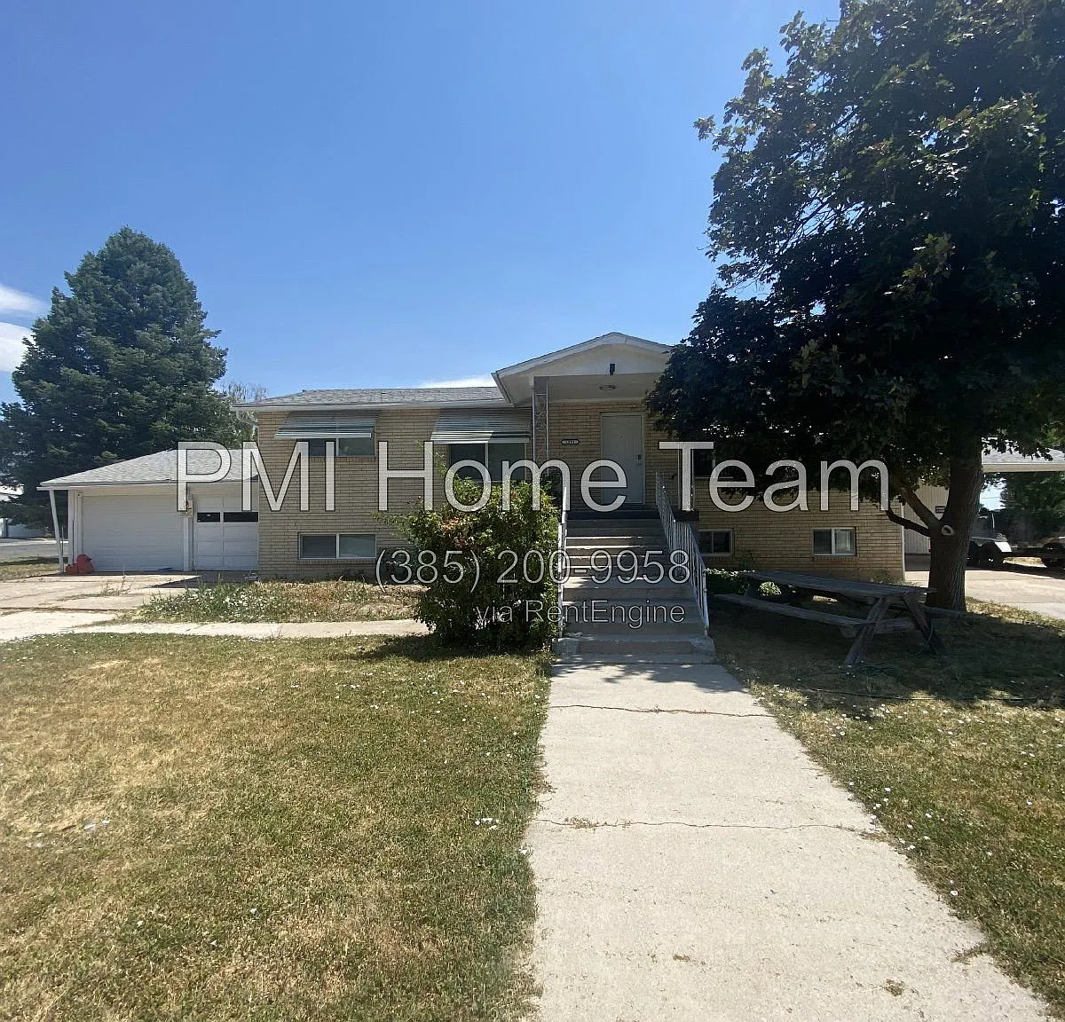 3 bed, 2.0 bath, 1200 sqft, $1,800 — Photo 1