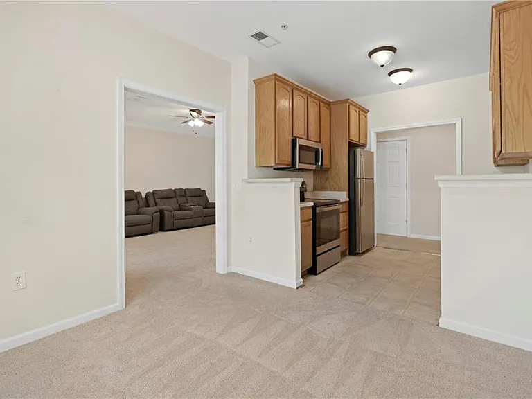 3300 Dogwood Dr #311 — Photo 4
