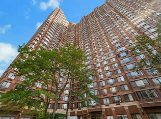 100 Old Palisade Rd PENTHOUSE 10, Fort Lee, NJ 07024