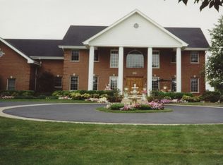 5N585 Dunham Trails Rd, Wayne, IL 60184