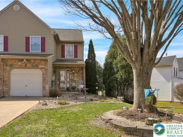 1560 Pinewind Dr, Alburtis, PA 18011