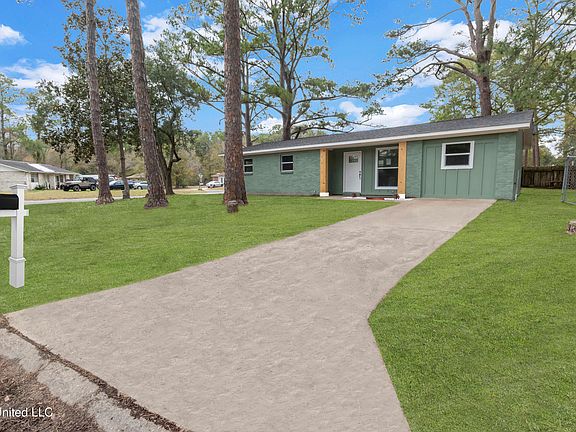 2nd image of 2518 Parkdale Cir