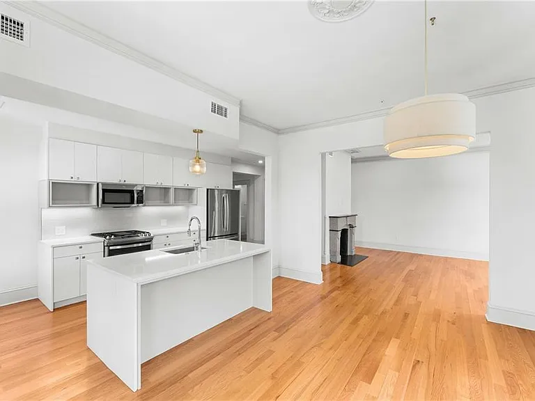 31 Parade St #302 — Photo 9