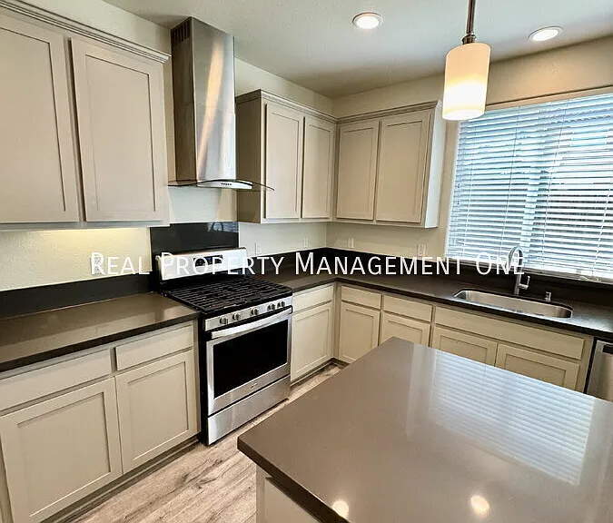 407 Ghiggeri Dr — Photo 9