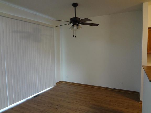 5th image of 283 Camel Bend Ct