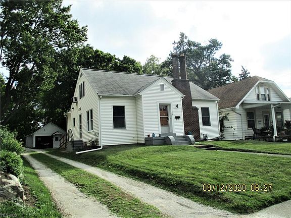 2nd image of 222 E North St