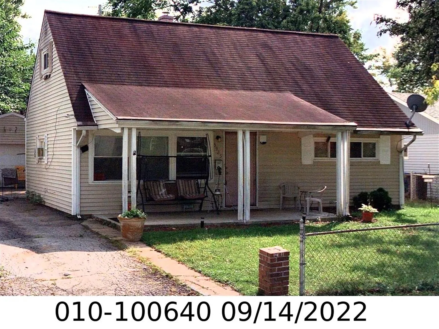3925 Dillon Dr photo 1