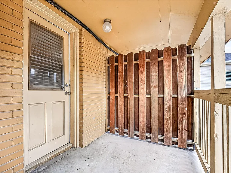609 Cortlandt St #3 — Photo 24