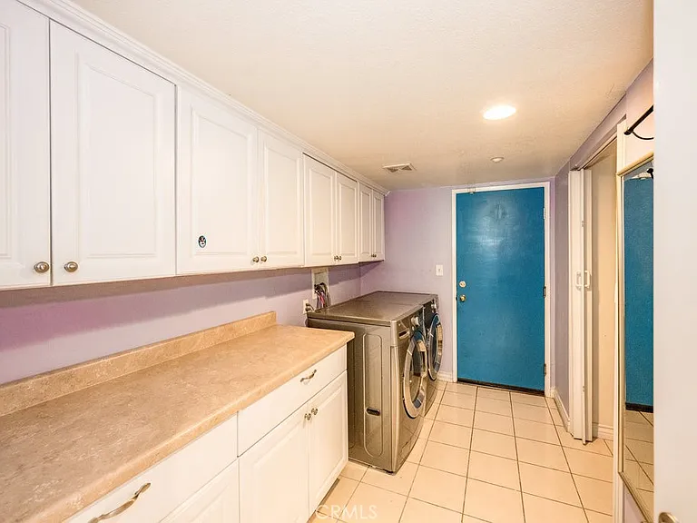 12200 Crest Ave — Photo 9