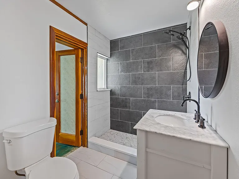 485 N Shore Dr — Photo 14