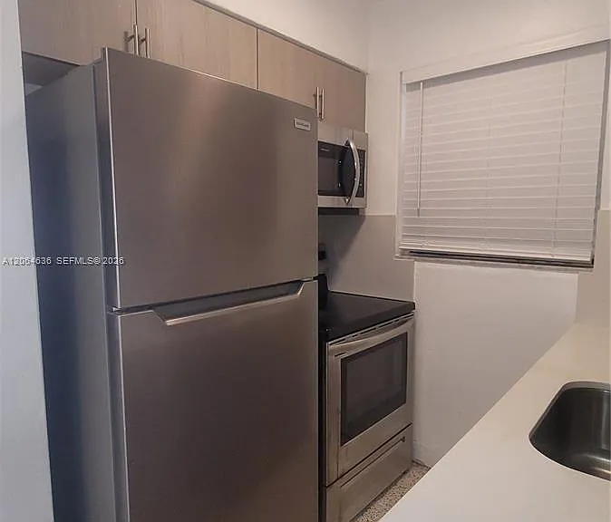 34 E 21st St #11 — Photo 7