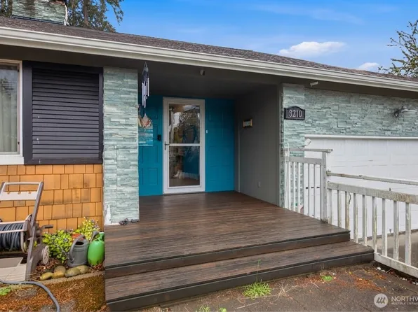 3210 Scenic Drive SE, Auburn, WA 98092