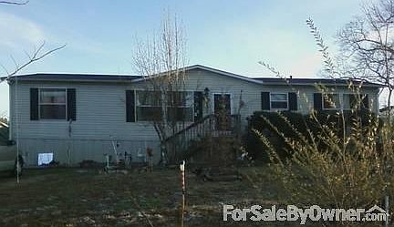 Great Spaces Inside and Out Super Price!
						:
						128 Camden Dr Piedmont Very convenient to White Horse Rd, I 85, & Easley,