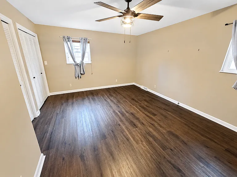 1237 Tanglewood Dr — Photo 11