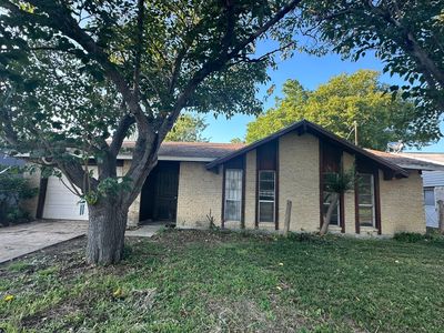 514 Country Ln, Grand Prairie, TX, 75052