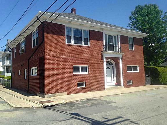 2nd image of 10 Emanuel St