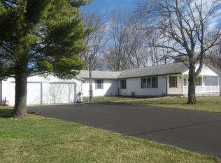 6080 E Fitzgerald Rd, Decatur, IL 62521