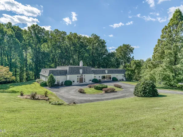 129 Ridgemont Rd, Johnson City, TN 37601