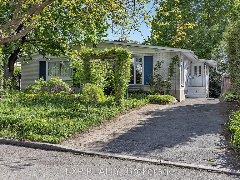 21 Southview Cres — Photo 40