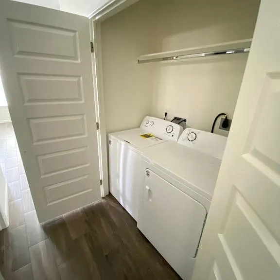 705 Cathedral Hl #1 — Photo 9