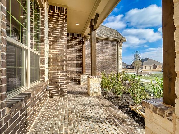 4th image of 6601 Erin Ln