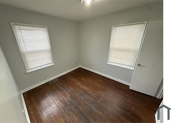 2 bed, 720 sqft, $1,100 — Photo 3