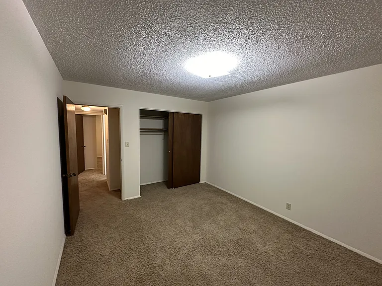 709 Devonshire Dr #709 — Photo 9