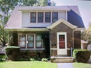 922 N Madison Ave, Mason City, IA 50401