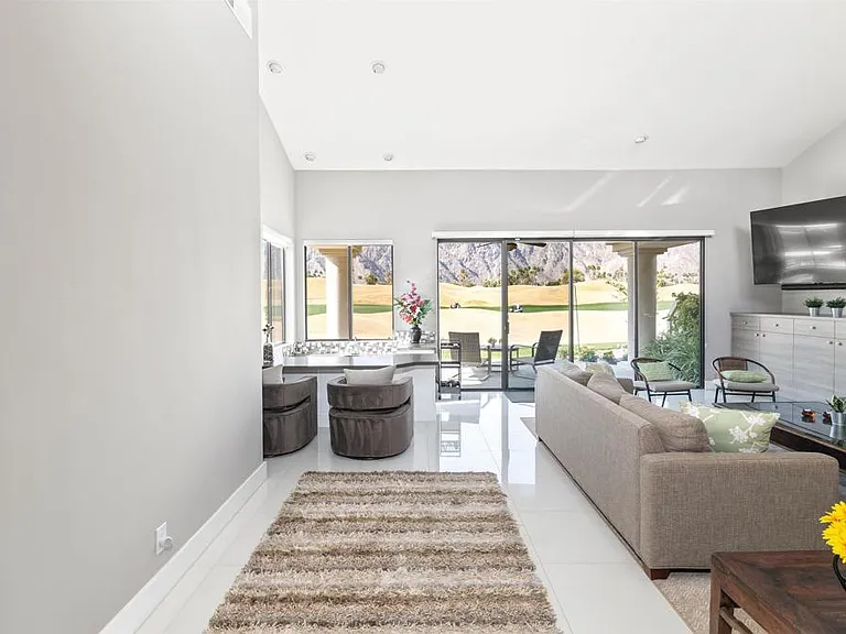 54877 Inverness Way — Photo 12