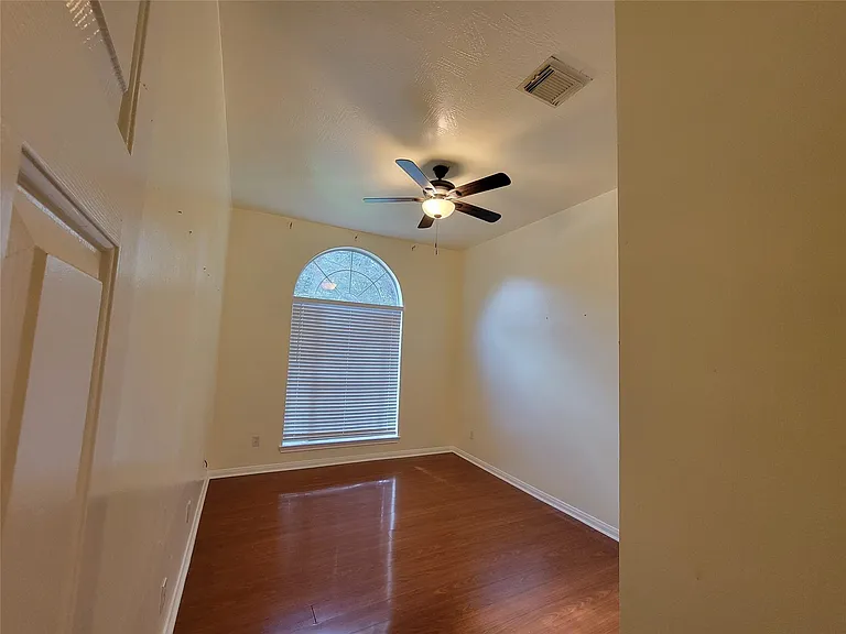 4010 Highland Vale Ct — Photo 13