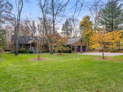 147 Hunting Ln, Sherborn, MA, 01770