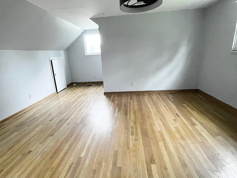5800 Harlem Rd — Photo 15