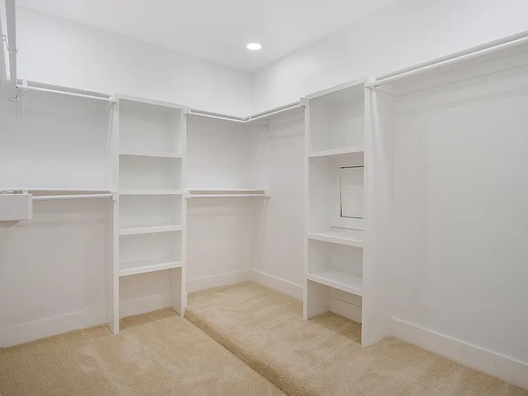 3271 Whitehall Dr — Photo 20