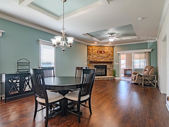 4th image of 1444 Equestrian Dr