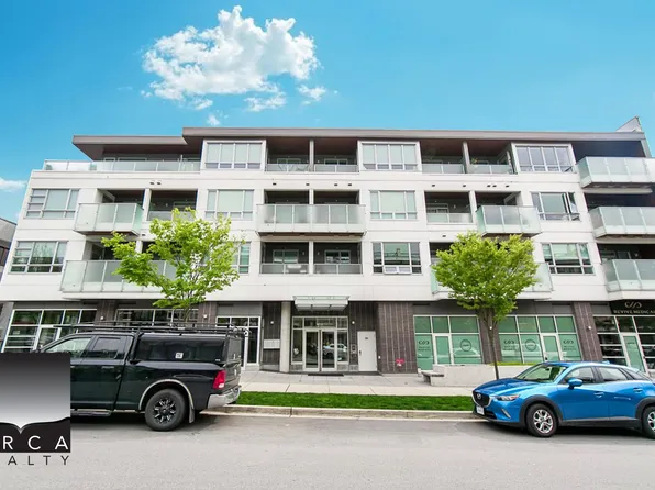 711 W 14th St #208, North Vancouver, BC V7M 3E8