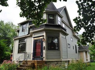 3730 Rosemear Ave, Brookfield, IL 60513