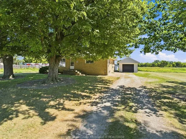 8330 Malden Rd, Lasalle, ON N9J 2V7
