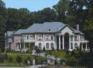 10350 Elizabeth St, Great Falls, VA 22066