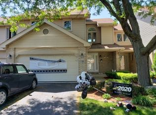 17108 Rochelle Ln, Tinley Park, IL 60487