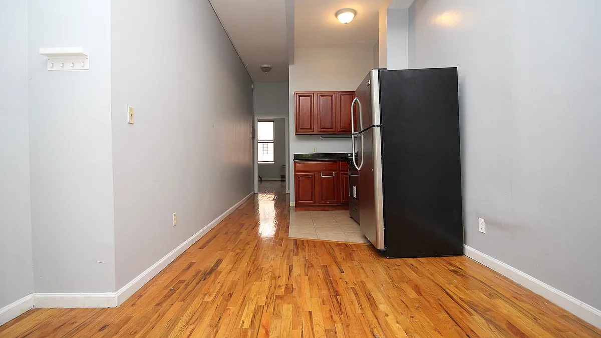 Building Photo - 260 Jefferson St #3L