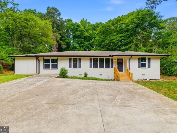 4200 Pinetree Dr, Powder Springs, GA 30127