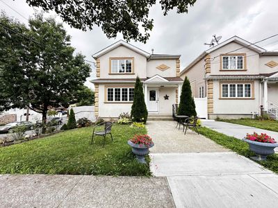 441 Virginia Ave, Staten Island, NY, 10305