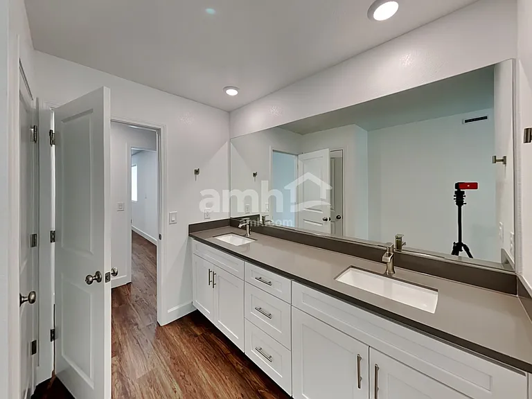 9158 Ribbon Meadow Ct — Photo 10