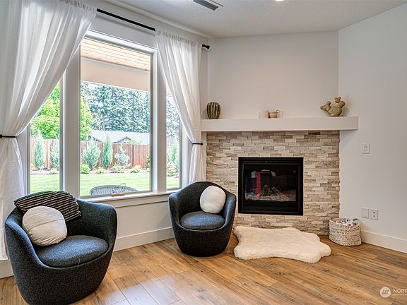 5th image of 11423 SE 11th Circle