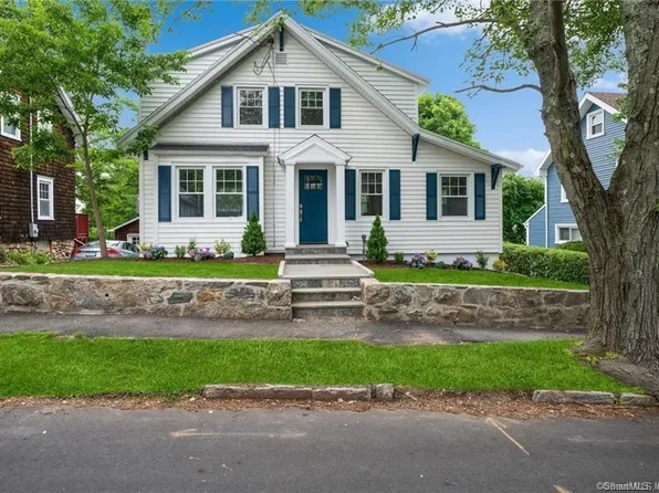 18 Ridgeway Street, Stamford, CT 06907