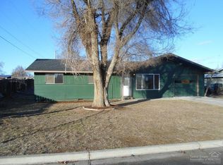 303 NW Fir Ave, Redmond, OR 97756