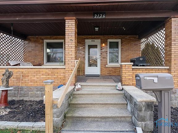 2nd image of 2126 Delence St