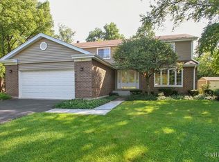 210 Astor Pl, Northbrook, IL