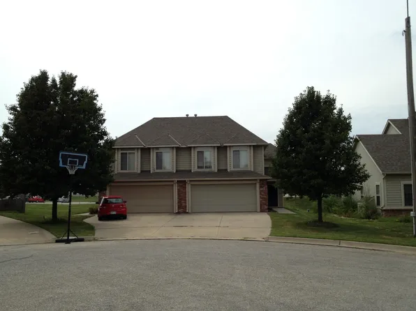 4523 Freedom Creek Dr, Lawrence, KS 66049