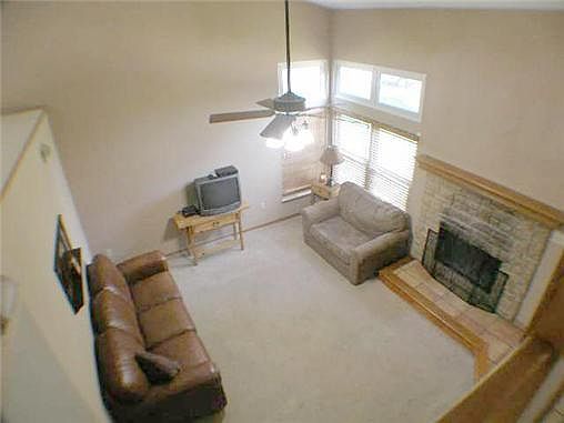 5th image of 517 NW 41st Street Terrace Ct